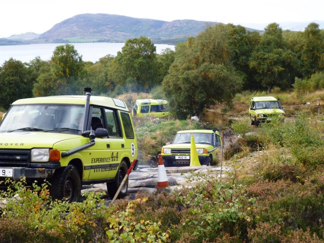 L'expérience de conduite 4x4 franchit de nombreux obstacles ! 